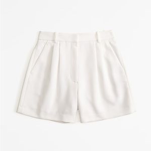 A&F Tailored Short
